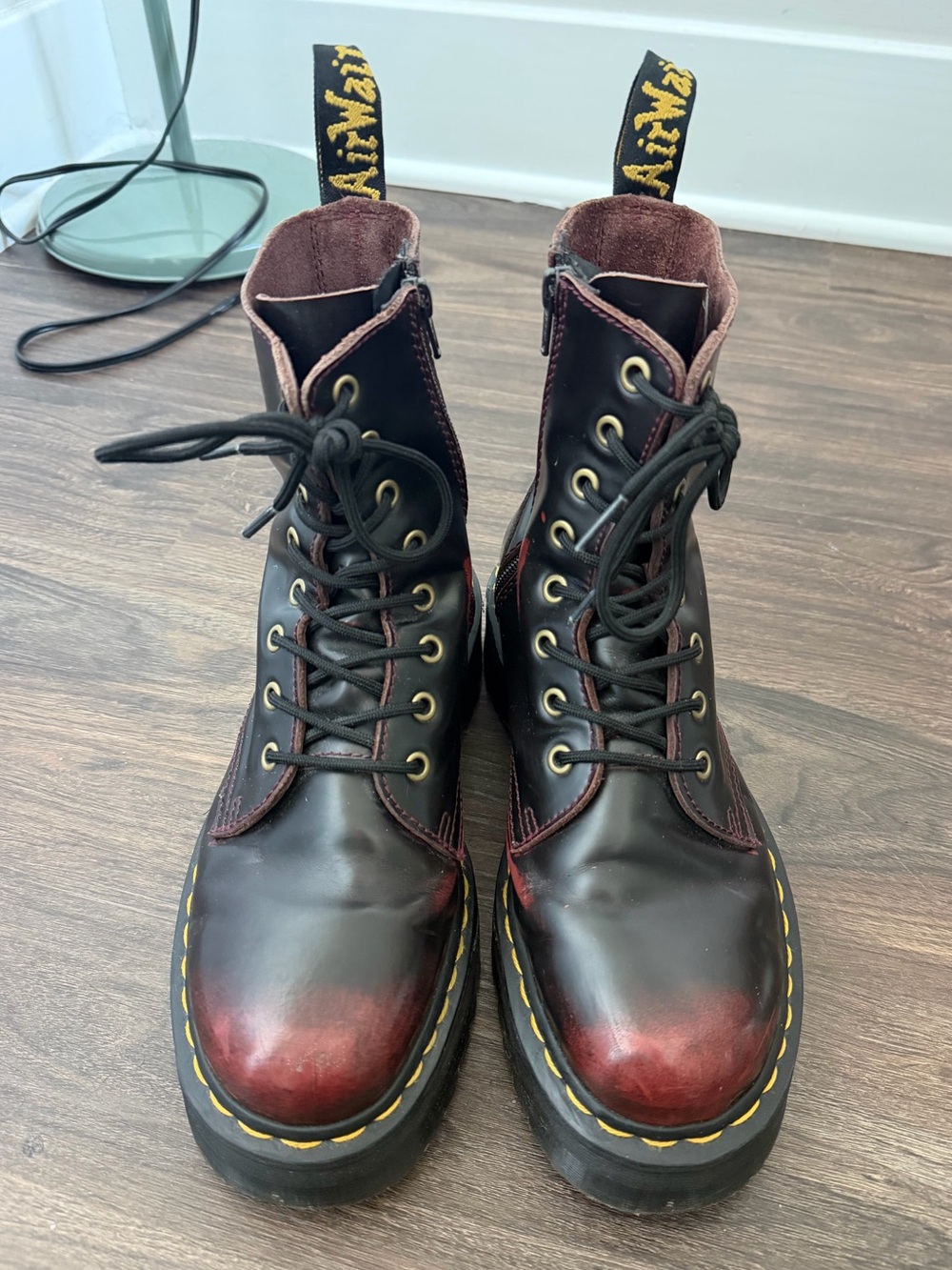 DR MARTENS JADON ARCADIA LEATHER PLATFORM BOOTS - US 9